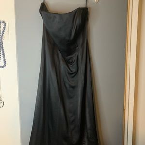 Banana republic stunning lined little black dress. Fits your silhouette nicely!